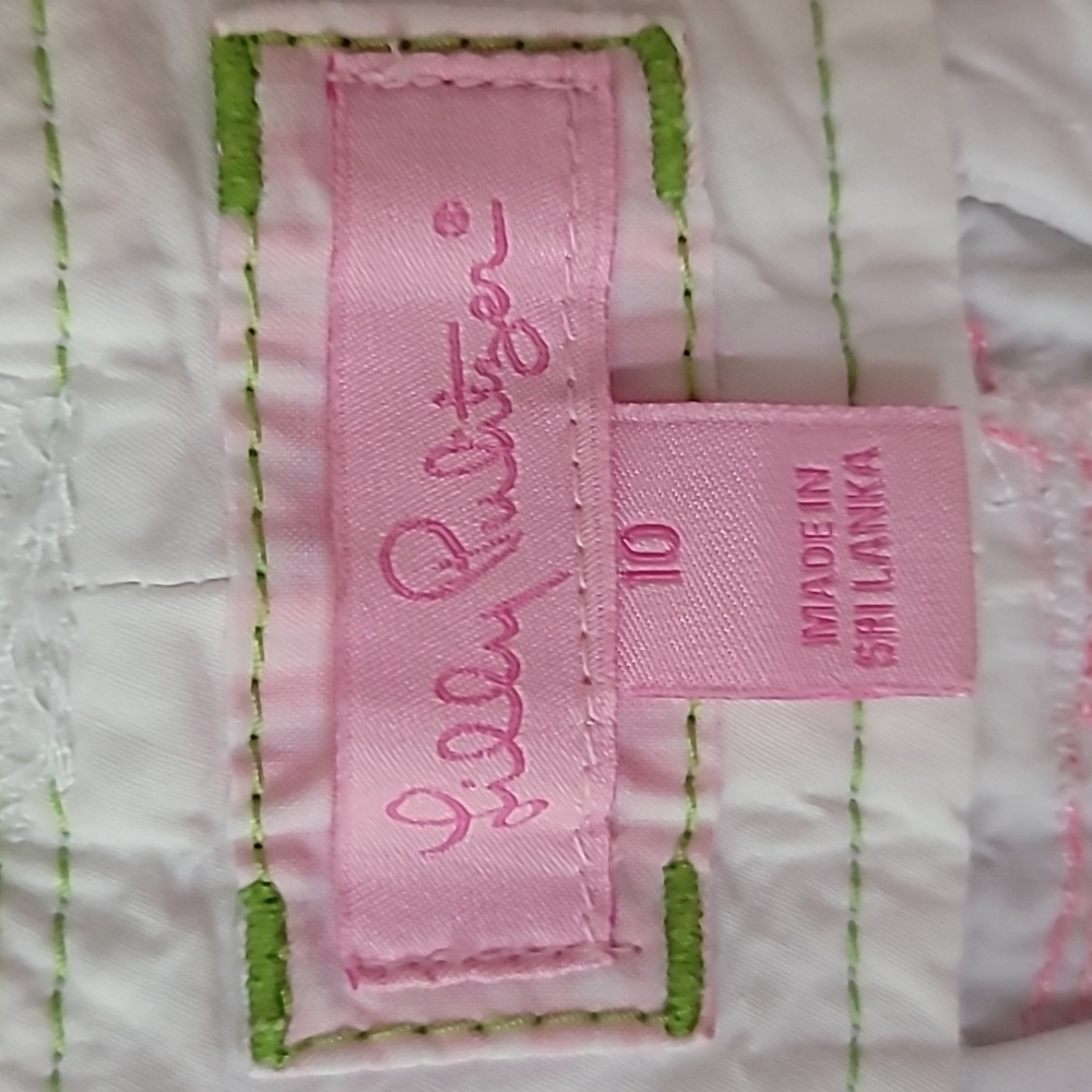Lilly Pulitzer Alligator Shorts 10 - Picture 7 of 9